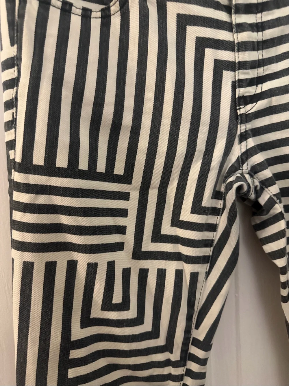 Kate Spade Saturday Geometric Print Straight Leg Jeans Size 27